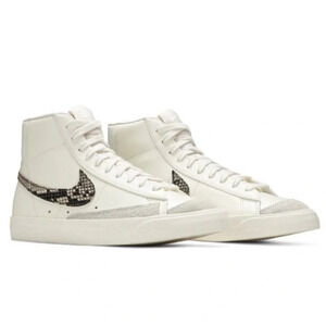 Nike‎ Blazer Mid ‘77 SE in Snakeskin 9